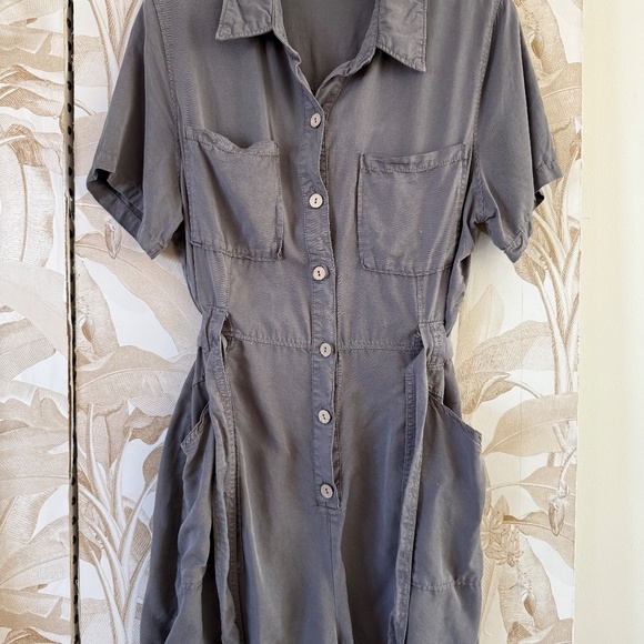 Gray Utility Romper – Belted Shirt Dress Style – Casual Chic - Picture 2 of 3